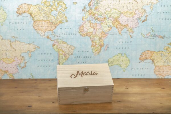 Foto-caja-madera-personalizada-Mundo